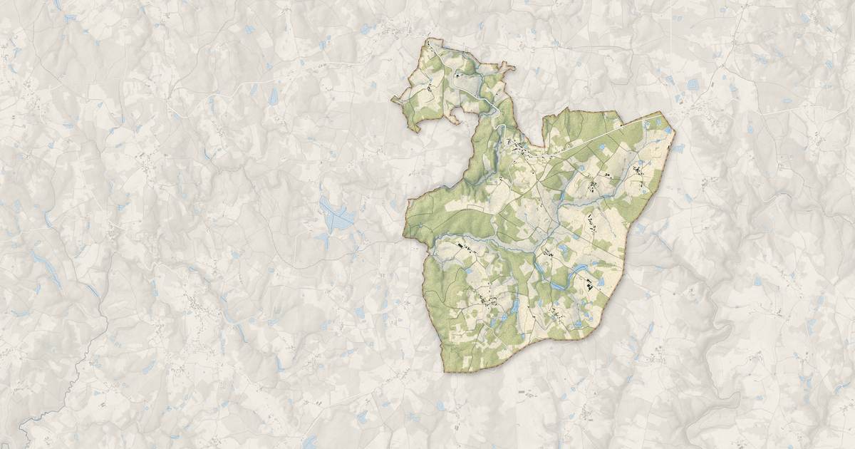 Portrait cartographique de Pensol : relief, eau, forêts, bâti et voies, calculés à partir des données de l'IGN