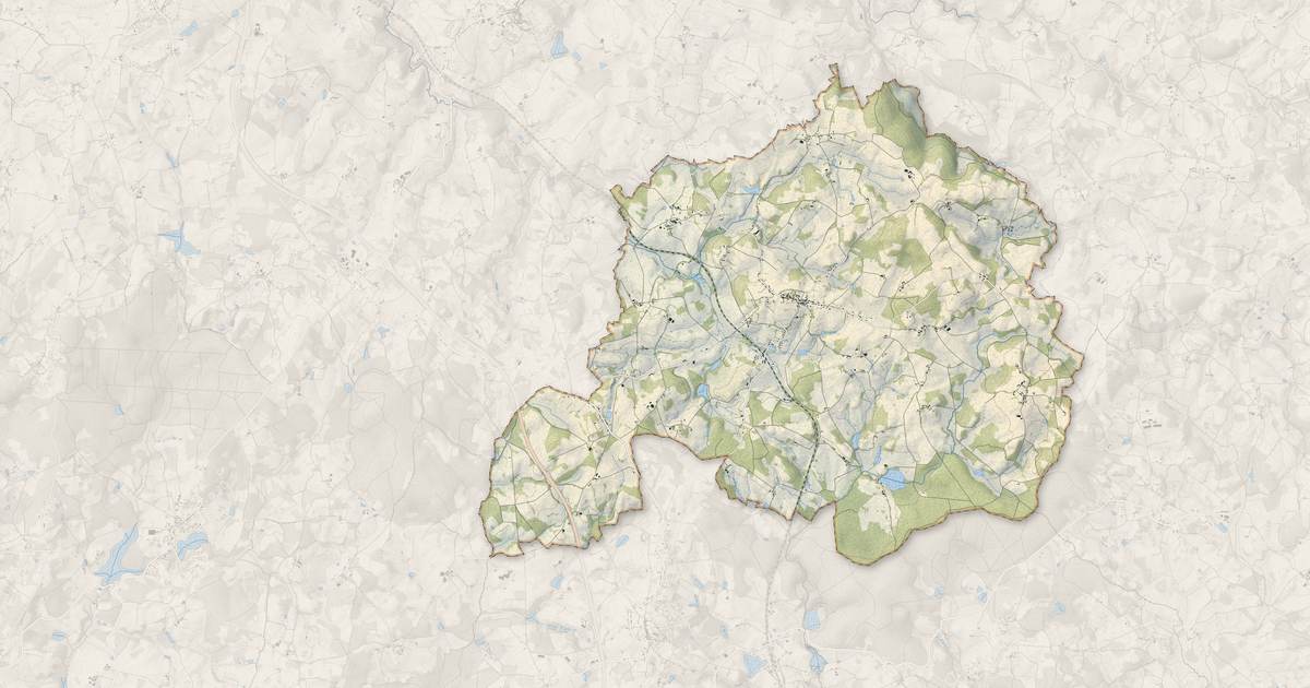 Portrait cartographique de La Porcherie : relief, eau, forêts, bâti et voies, calculés à partir des données de l'IGN