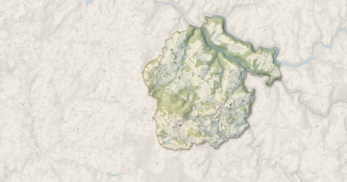 Portrait cartographique de Saint-Denis-des-Murs : relief, eau, forêts, bâti et voies, calculés à partir des données de l'IGN