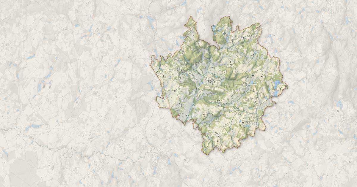 Portrait cartographique de Saint-Jouvent : relief, eau, forêts, bâti et voies, calculés à partir des données de l'IGN