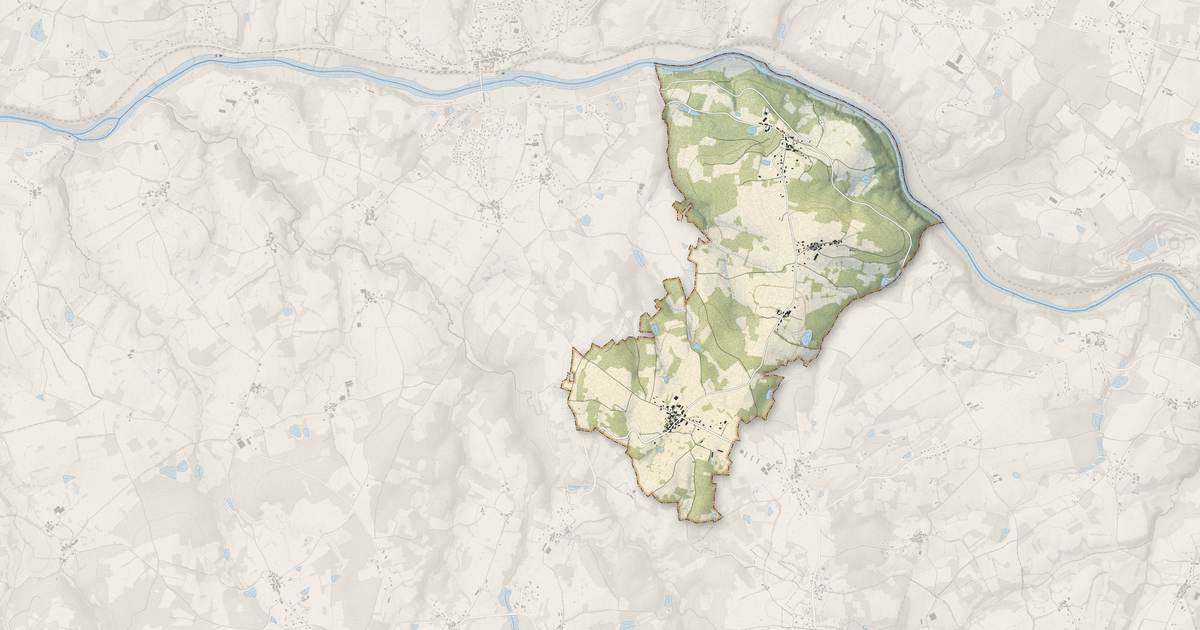 Portrait cartographique de Sainte-Marie-de-Vaux : relief, eau, forêts, bâti et voies, calculés à partir des données de l'IGN