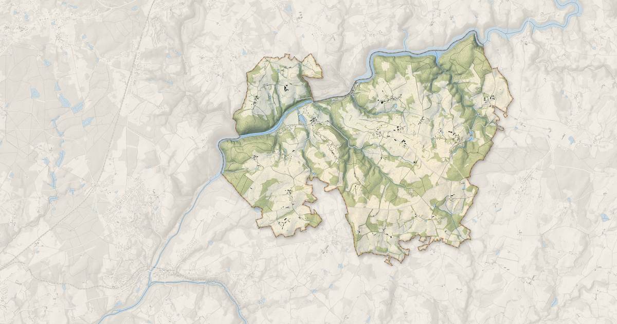 Portrait cartographique de Saint-Martin-Terressus : relief, eau, forêts, bâti et voies, calculés à partir des données de l'IGN