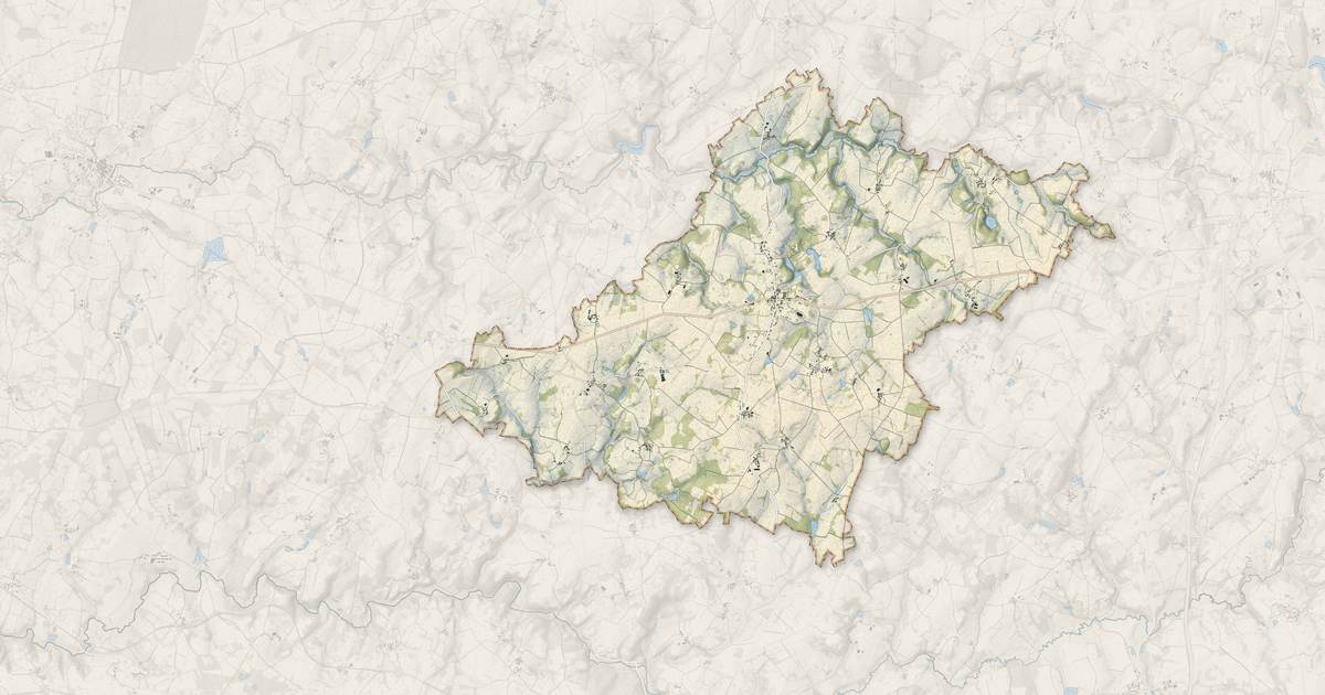 Portrait cartographique de Saint-Sornin-Leulac : relief, eau, forêts, bâti et voies, calculés à partir des données de l'IGN