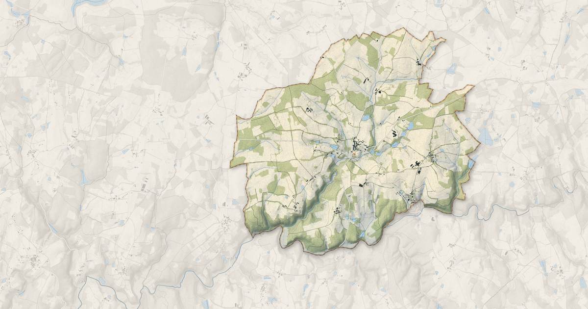 Portrait cartographique de Les Salles-Lavauguyon : relief, eau, forêts, bâti et voies, calculés à partir des données de l'IGN