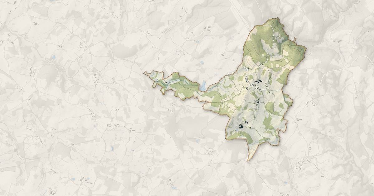 Portrait cartographique de Surdoux : relief, eau, forêts, bâti et voies, calculés à partir des données de l'IGN