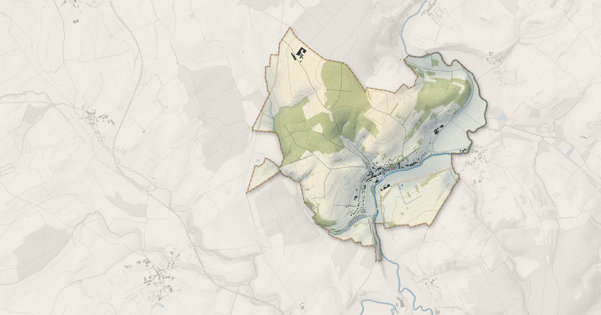 Portrait cartographique de Ambacourt : relief, eau, forêts, bâti et voies, calculés à partir des données de l'IGN