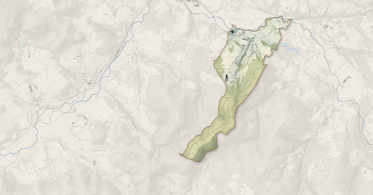 Portrait cartographique de Beauménil : relief, eau, forêts, bâti et voies, calculés à partir des données de l'IGN