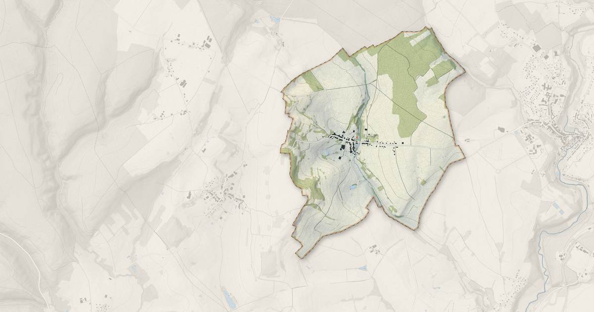 Portrait cartographique de Belmont-lès-Darney : relief, eau, forêts, bâti et voies, calculés à partir des données de l'IGN