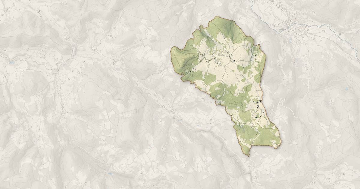 Portrait cartographique de Champdray : relief, eau, forêts, bâti et voies, calculés à partir des données de l'IGN