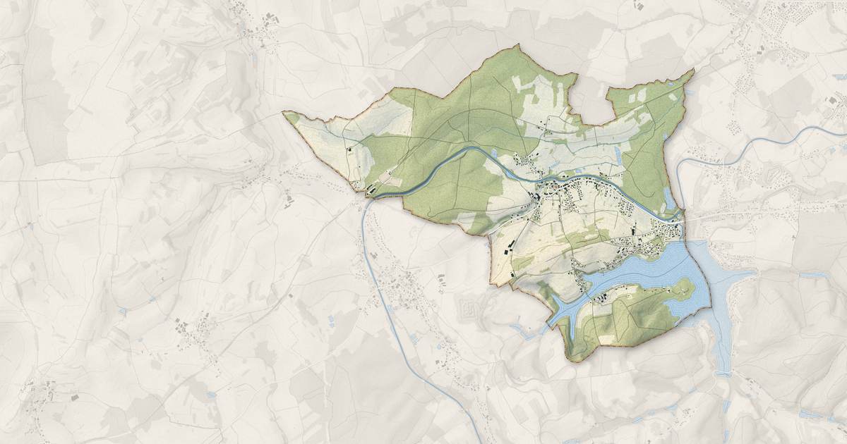 Portrait cartographique de Chaumousey : relief, eau, forêts, bâti et voies, calculés à partir des données de l'IGN