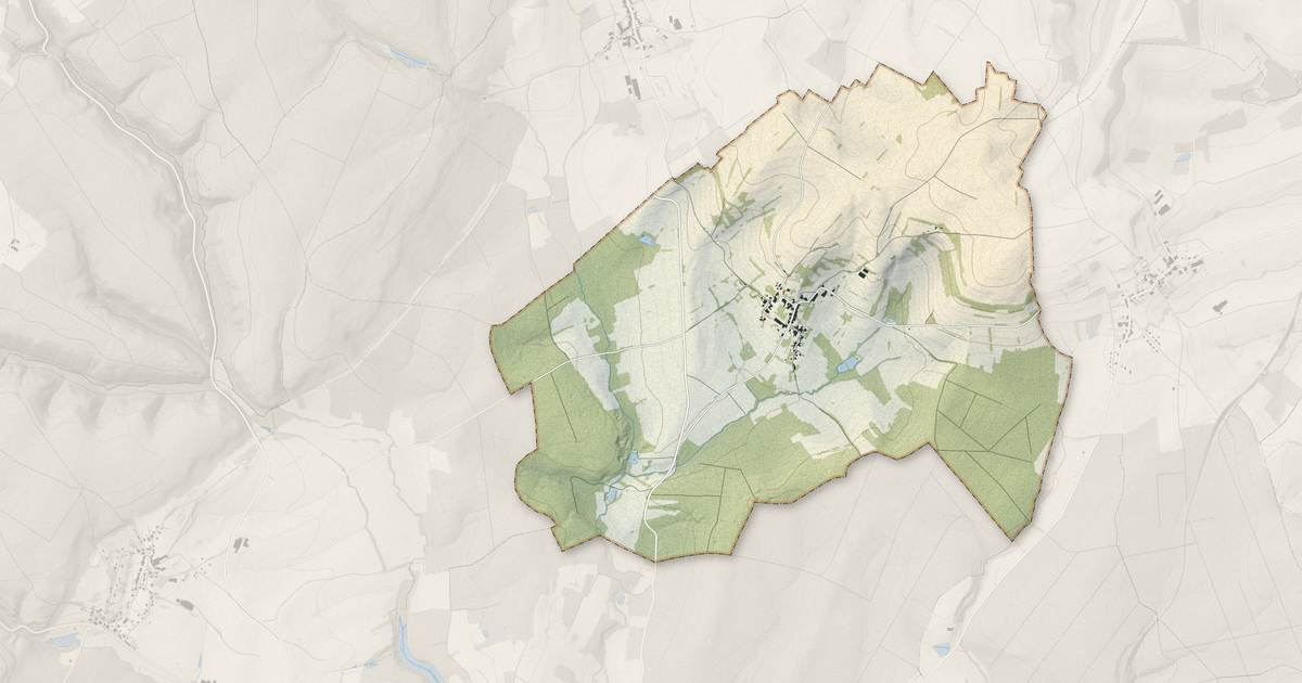Portrait cartographique de Dombasle-devant-Darney : relief, eau, forêts, bâti et voies, calculés à partir des données de l'IGN