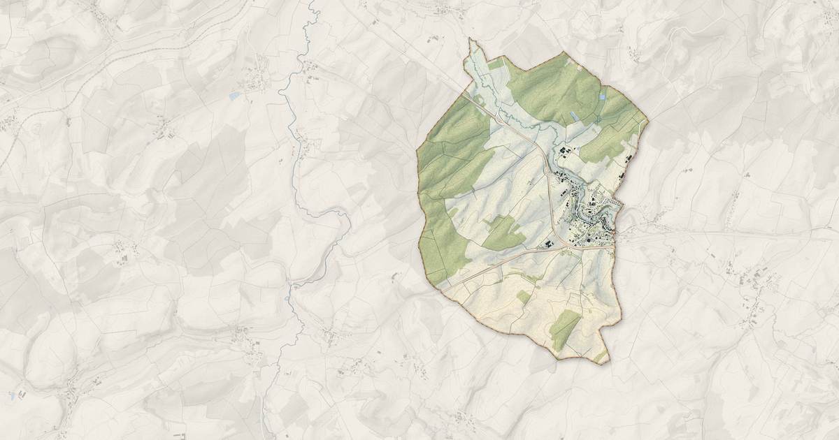 Portrait cartographique de Dompaire : relief, eau, forêts, bâti et voies, calculés à partir des données de l'IGN