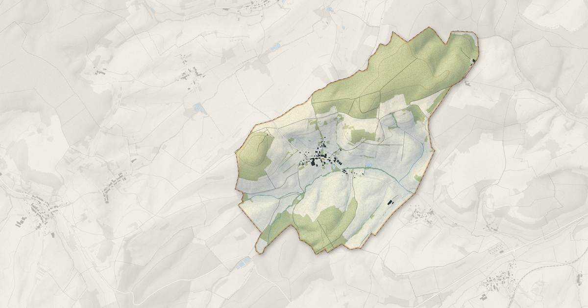 Portrait cartographique de Estrennes : relief, eau, forêts, bâti et voies, calculés à partir des données de l'IGN
