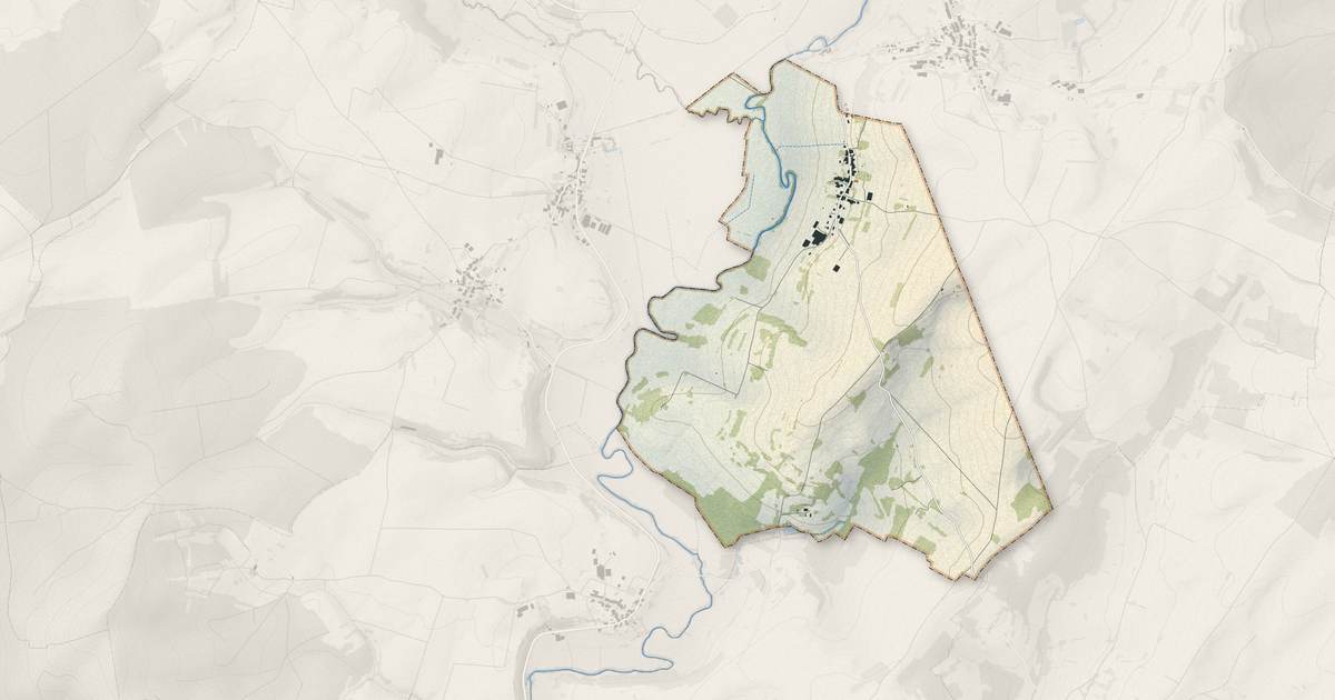 Portrait cartographique de Fignévelle : relief, eau, forêts, bâti et voies, calculés à partir des données de l'IGN