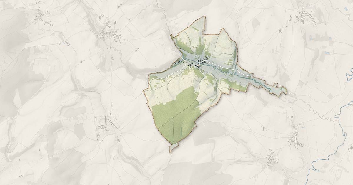 Portrait cartographique de Fouchécourt : relief, eau, forêts, bâti et voies, calculés à partir des données de l'IGN