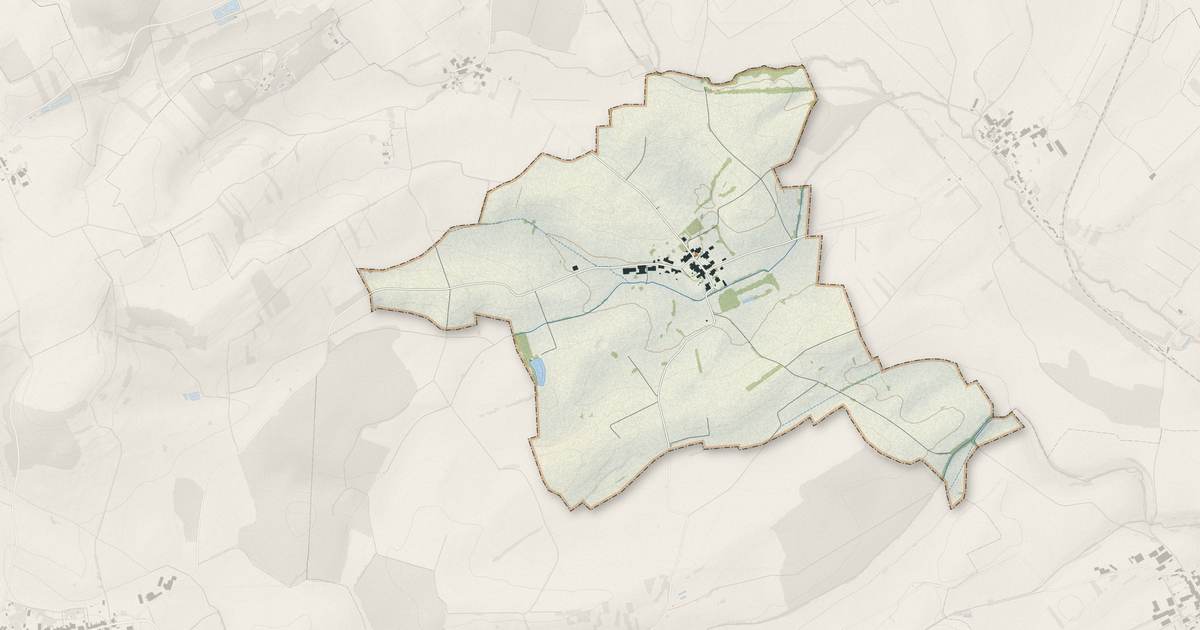 Portrait cartographique de Frenelle-la-Petite : relief, eau, forêts, bâti et voies, calculés à partir des données de l'IGN