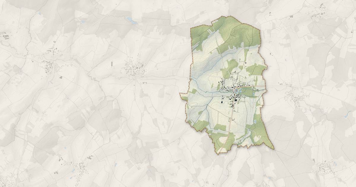 Portrait cartographique de Girecourt-sur-Durbion : relief, eau, forêts, bâti et voies, calculés à partir des données de l'IGN