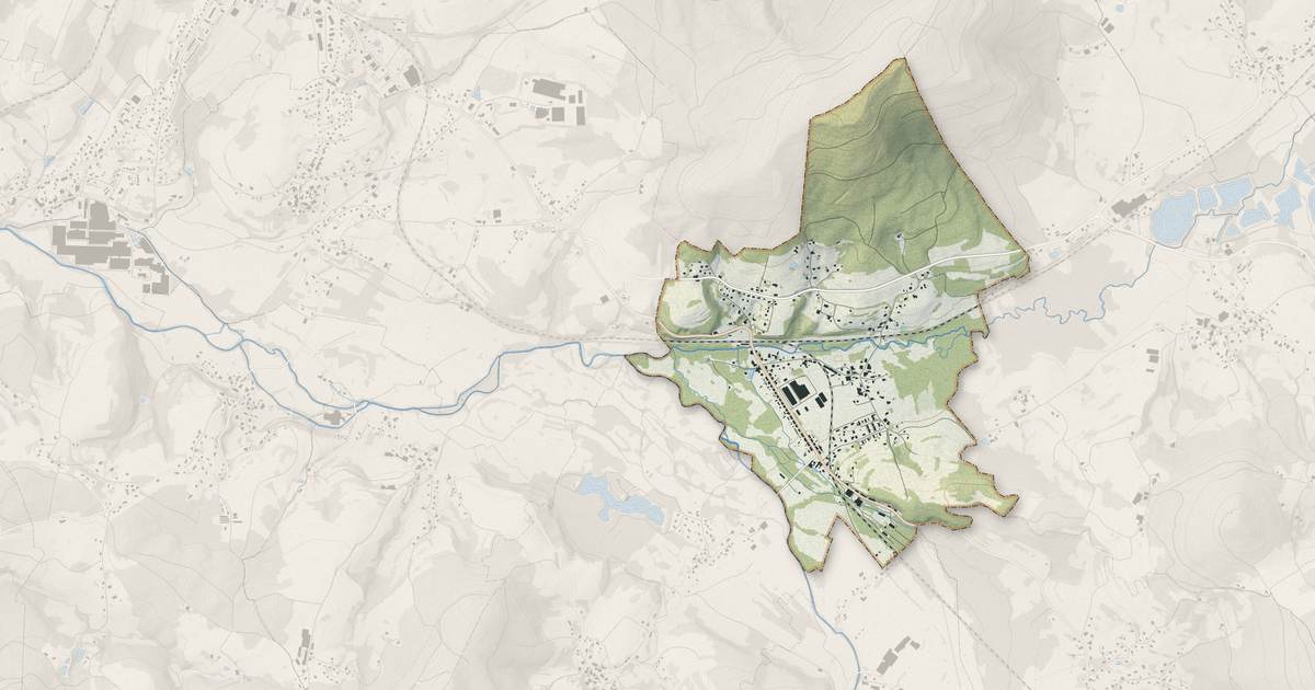 Portrait cartographique de Laveline-devant-Bruyères : relief, eau, forêts, bâti et voies, calculés à partir des données de l'IGN