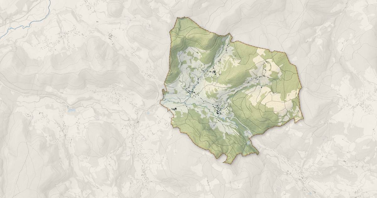 Portrait cartographique de Laveline-du-Houx : relief, eau, forêts, bâti et voies, calculés à partir des données de l'IGN
