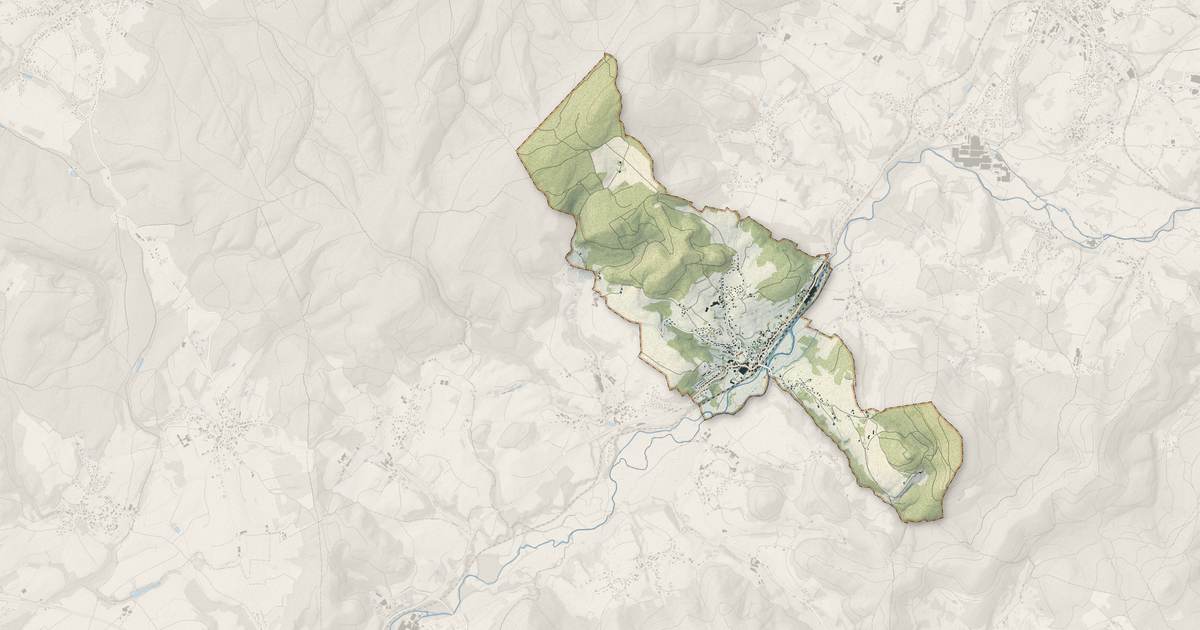 Portrait cartographique de Lépanges-sur-Vologne : relief, eau, forêts, bâti et voies, calculés à partir des données de l'IGN