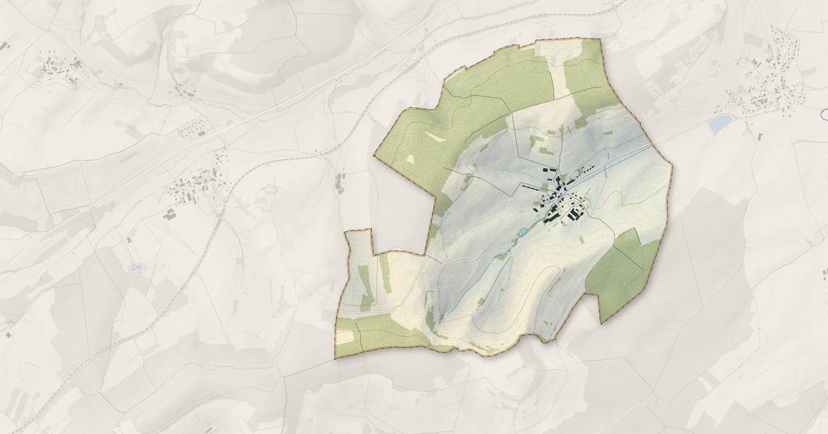 Portrait cartographique de Madecourt : relief, eau, forêts, bâti et voies, calculés à partir des données de l'IGN