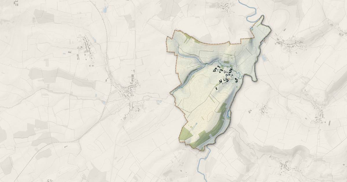 Portrait cartographique de Marainville-sur-Madon : relief, eau, forêts, bâti et voies, calculés à partir des données de l'IGN