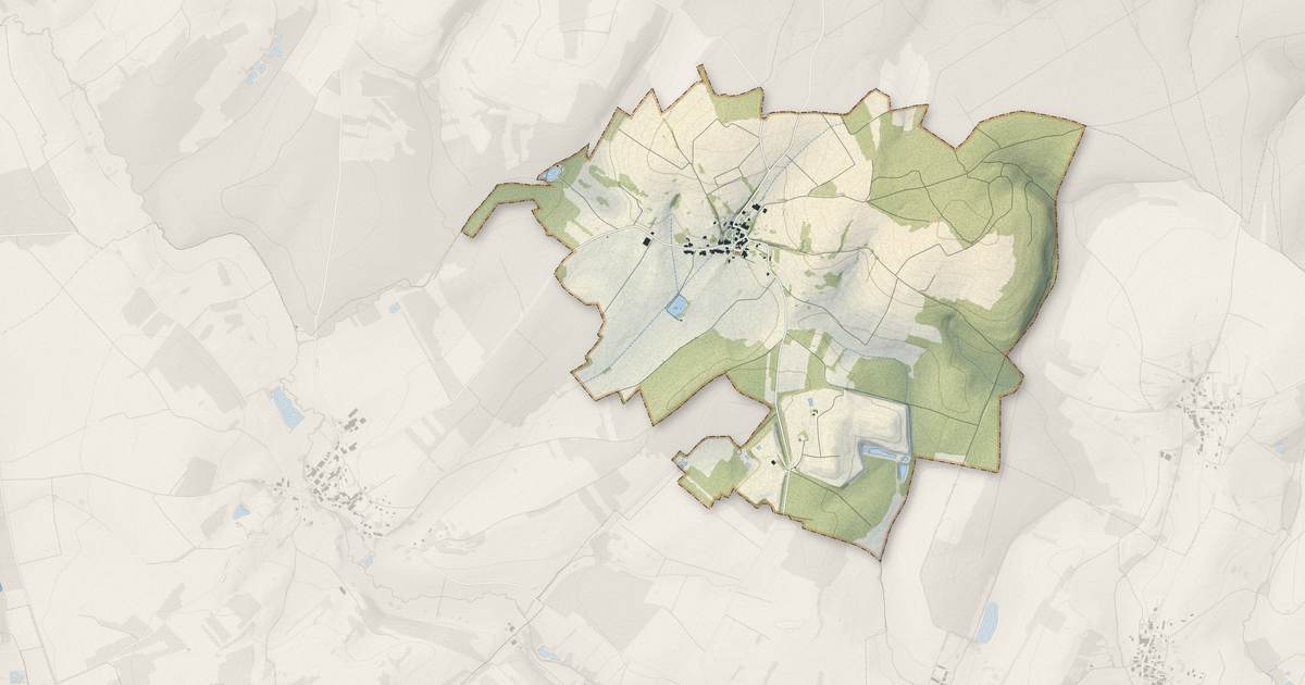 Portrait cartographique de Ménarmont : relief, eau, forêts, bâti et voies, calculés à partir des données de l'IGN