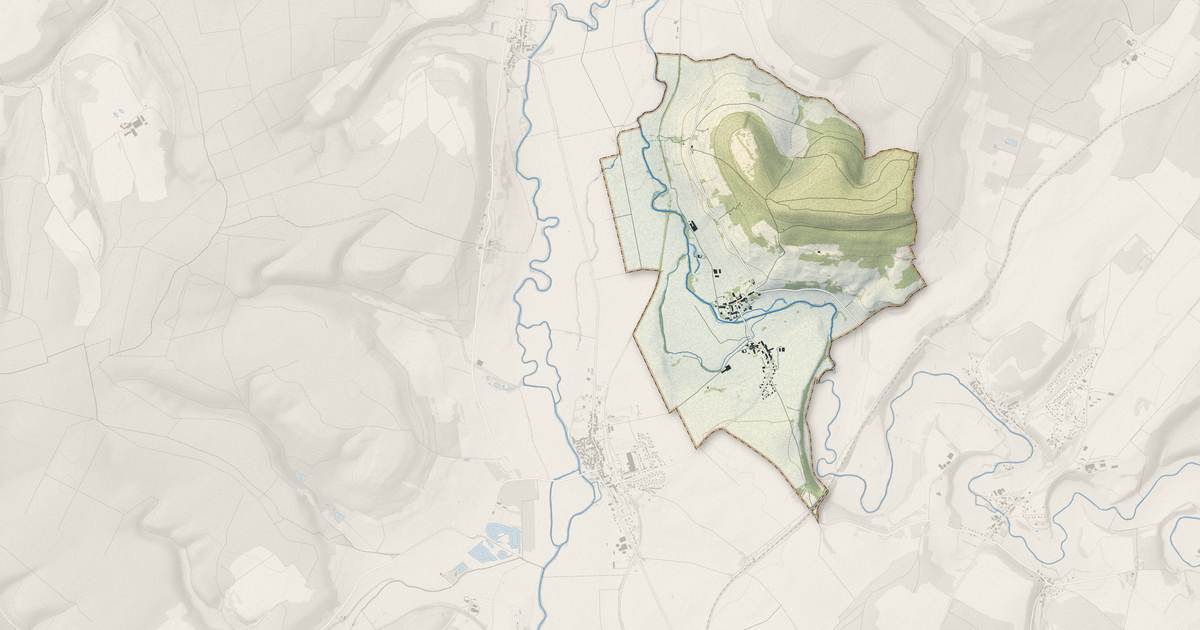 Portrait cartographique de Moncel-sur-Vair : relief, eau, forêts, bâti et voies, calculés à partir des données de l'IGN