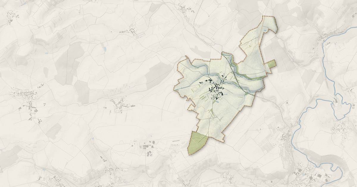 Portrait cartographique de Puzieux : relief, eau, forêts, bâti et voies, calculés à partir des données de l'IGN