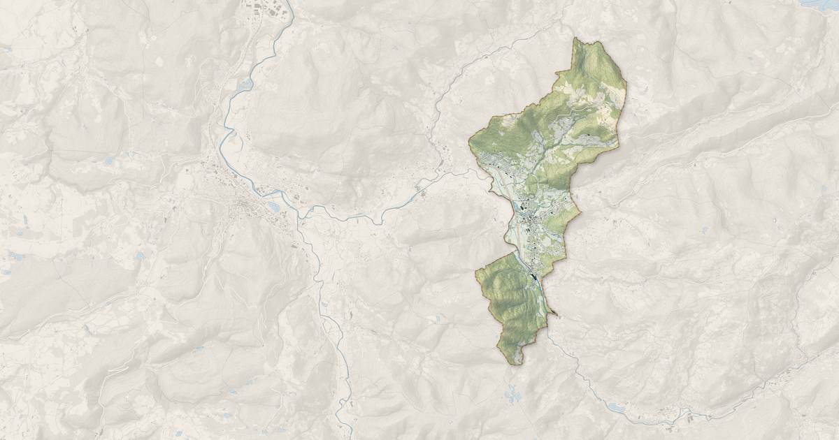 Portrait cartographique de Vagney : relief, eau, forêts, bâti et voies, calculés à partir des données de l'IGN