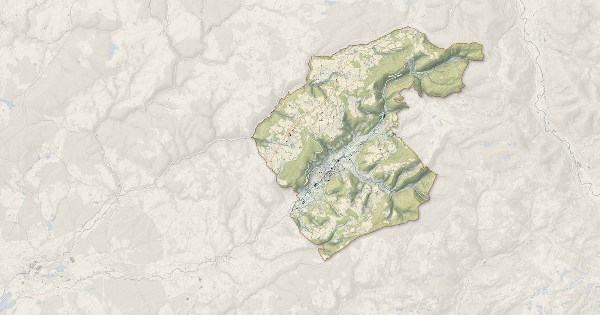 Portrait cartographique de Le Val-d'Ajol : relief, eau, forêts, bâti et voies, calculés à partir des données de l'IGN
