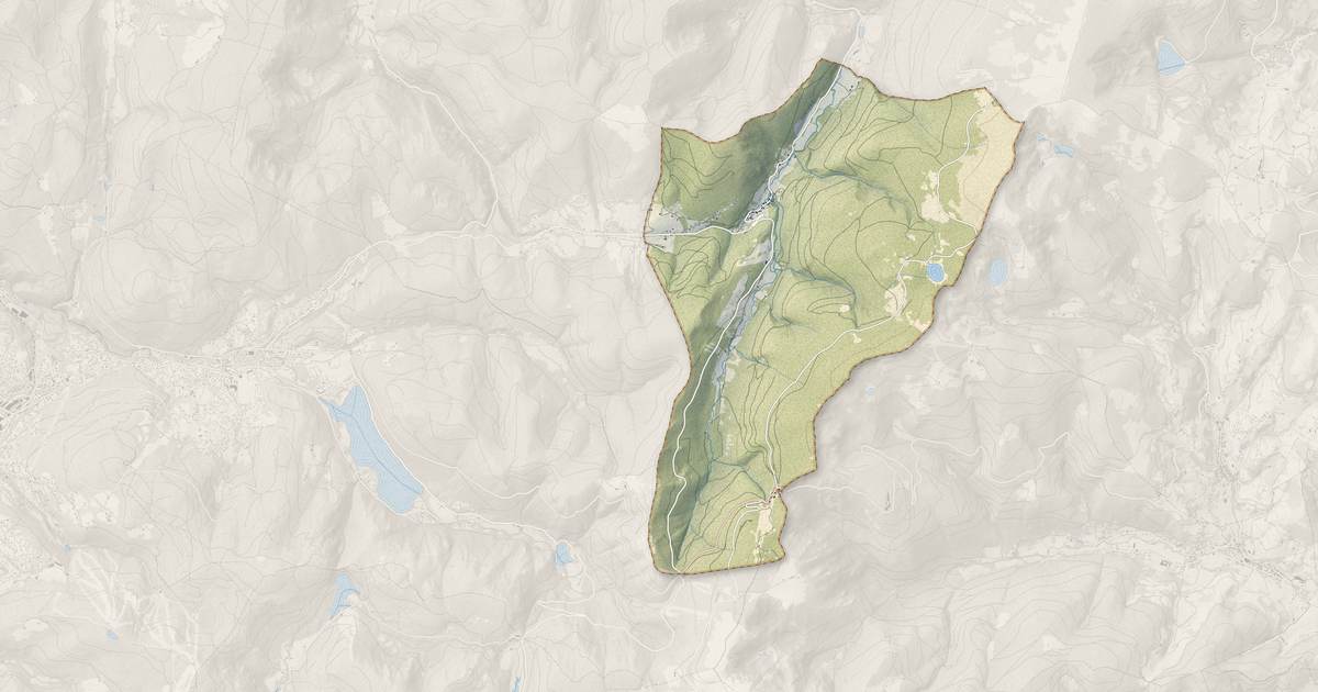 Portrait cartographique de Le Valtin : relief, eau, forêts, bâti et voies, calculés à partir des données de l'IGN