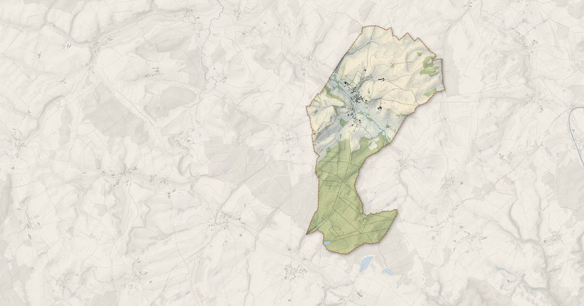 Portrait cartographique de Ville-sur-Illon : relief, eau, forêts, bâti et voies, calculés à partir des données de l'IGN