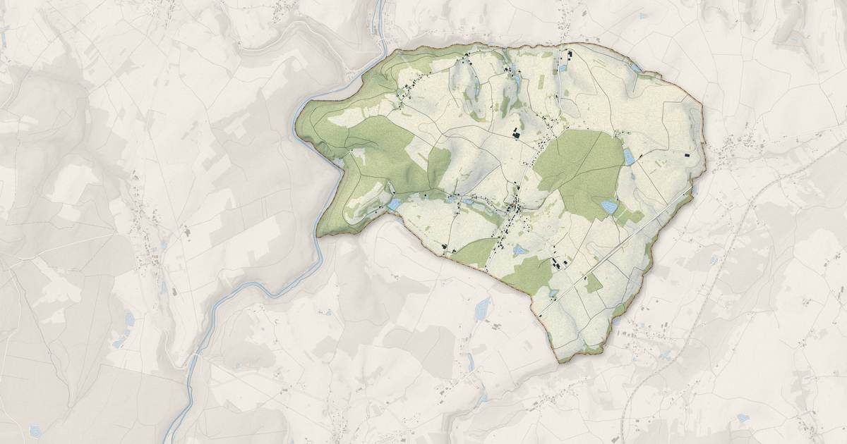 Portrait cartographique de Les Voivres : relief, eau, forêts, bâti et voies, calculés à partir des données de l'IGN