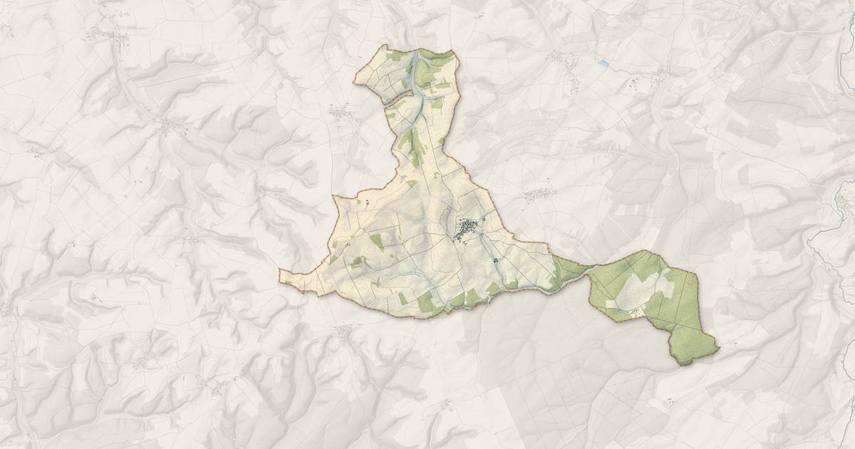 Portrait cartographique de Arthonnay : relief, eau, forêts, bâti et voies, calculés à partir des données de l'IGN