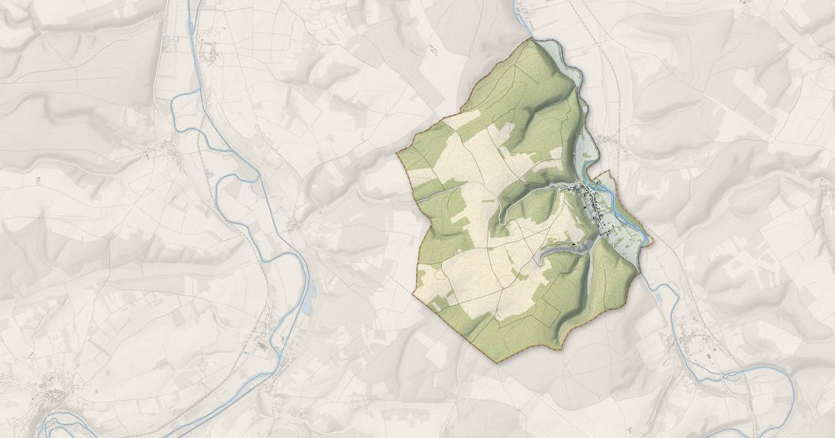 Portrait cartographique de Bessy-sur-Cure : relief, eau, forêts, bâti et voies, calculés à partir des données de l'IGN