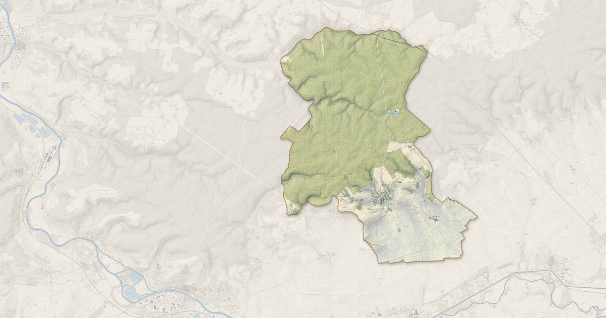 Portrait cartographique de Bussy-en-Othe : relief, eau, forêts, bâti et voies, calculés à partir des données de l'IGN
