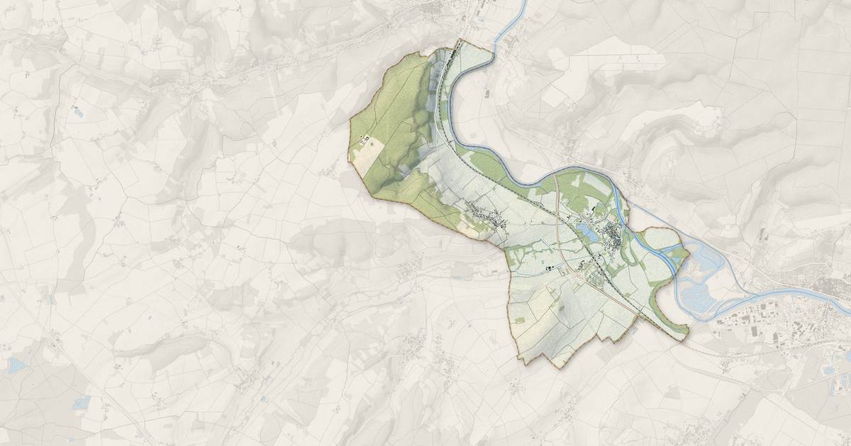 Portrait cartographique de Cézy : relief, eau, forêts, bâti et voies, calculés à partir des données de l'IGN