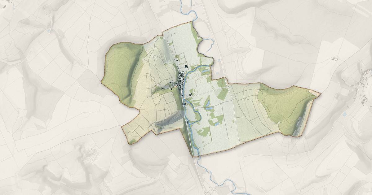 Portrait cartographique de La Chapelle-Vaupelteigne : relief, eau, forêts, bâti et voies, calculés à partir des données de l'IGN