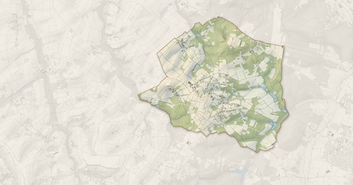 Portrait cartographique de Charbuy : relief, eau, forêts, bâti et voies, calculés à partir des données de l'IGN