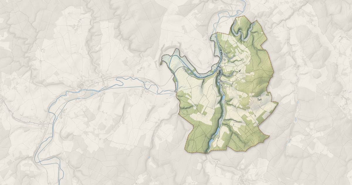 Portrait cartographique de Châtel-Censoir : relief, eau, forêts, bâti et voies, calculés à partir des données de l'IGN