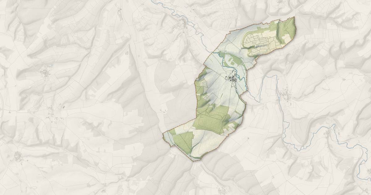 Portrait cartographique de Chemilly-sur-Serein : relief, eau, forêts, bâti et voies, calculés à partir des données de l'IGN