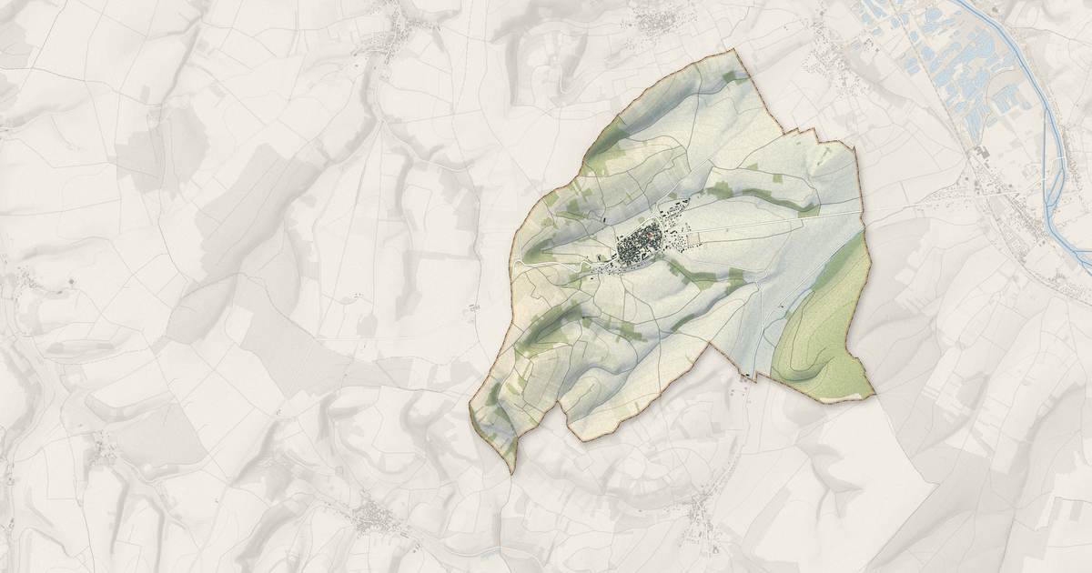 Portrait cartographique de Coulanges-la-Vineuse : relief, eau, forêts, bâti et voies, calculés à partir des données de l'IGN