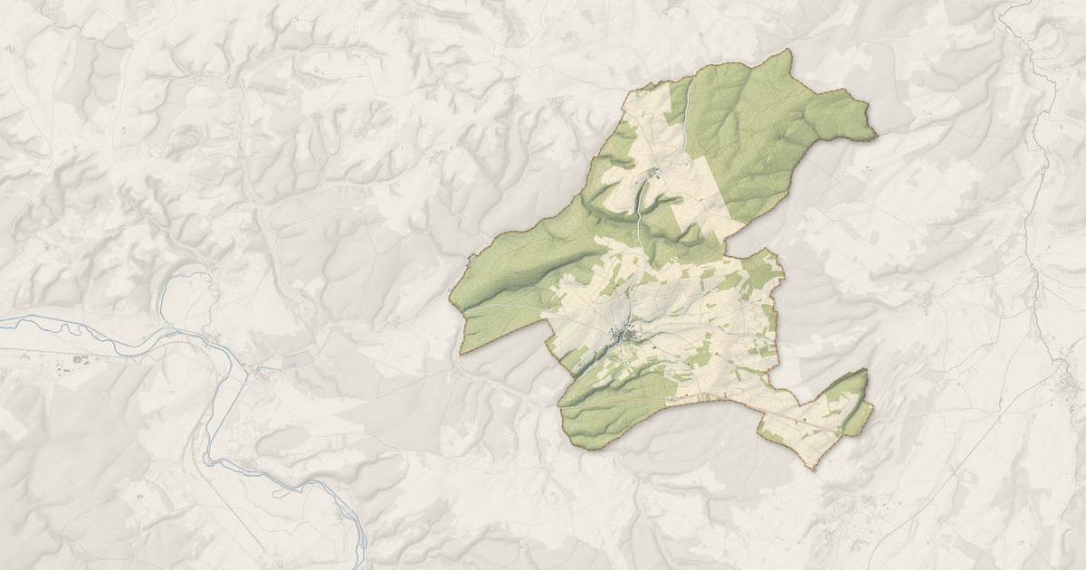 Portrait cartographique de Cruzy-le-Châtel : relief, eau, forêts, bâti et voies, calculés à partir des données de l'IGN
