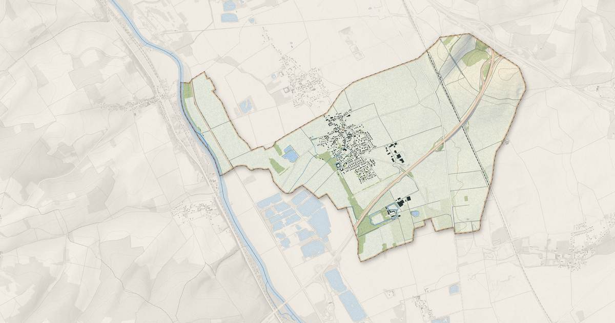 Portrait cartographique de Cuy : relief, eau, forêts, bâti et voies, calculés à partir des données de l'IGN