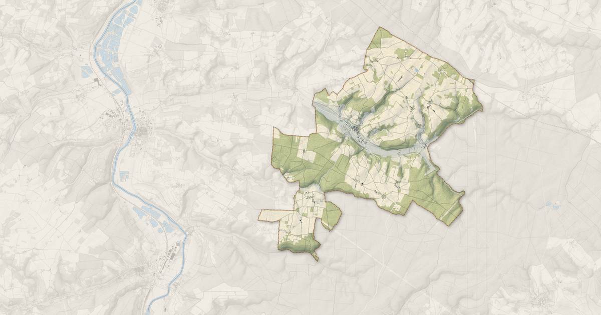 Portrait cartographique de Dixmont : relief, eau, forêts, bâti et voies, calculés à partir des données de l'IGN
