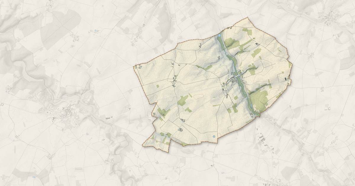 Portrait cartographique de Dollot : relief, eau, forêts, bâti et voies, calculés à partir des données de l'IGN