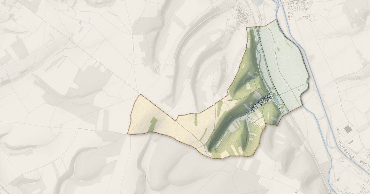 Portrait cartographique de Junay : relief, eau, forêts, bâti et voies, calculés à partir des données de l'IGN
