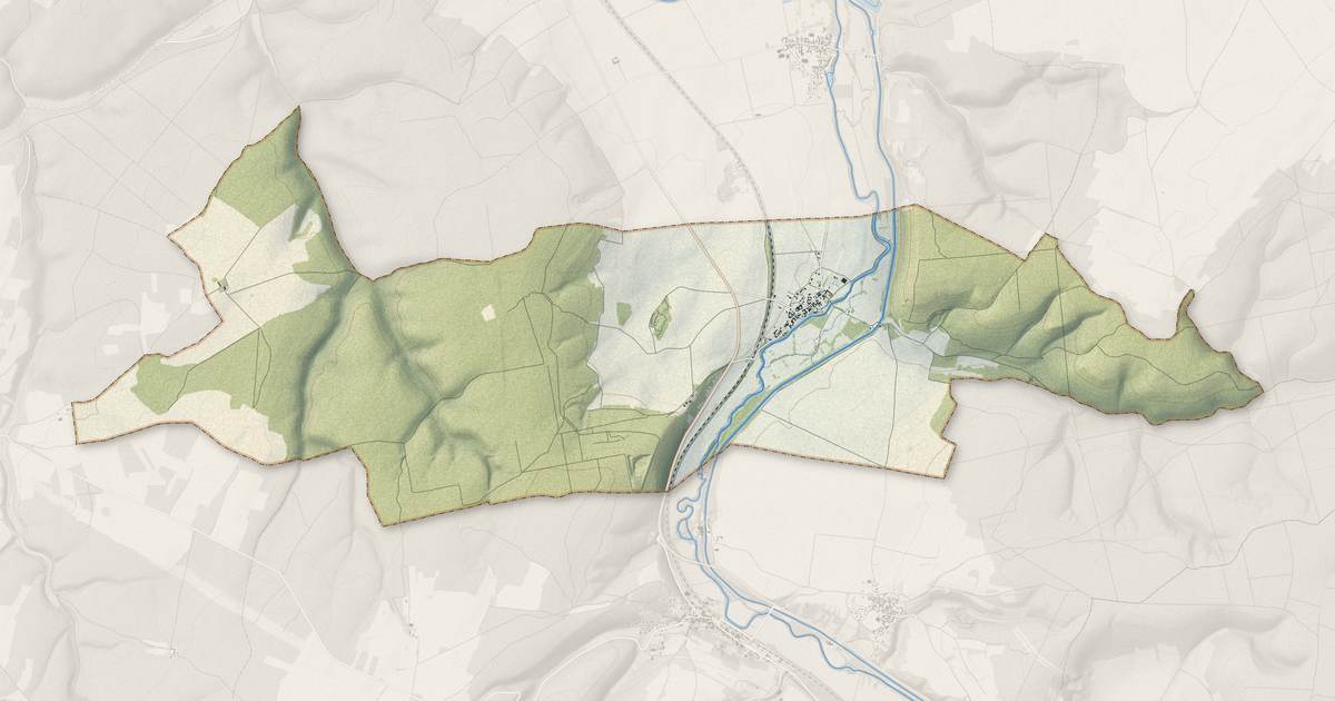 Portrait cartographique de Perrigny-sur-Armançon : relief, eau, forêts, bâti et voies, calculés à partir des données de l'IGN