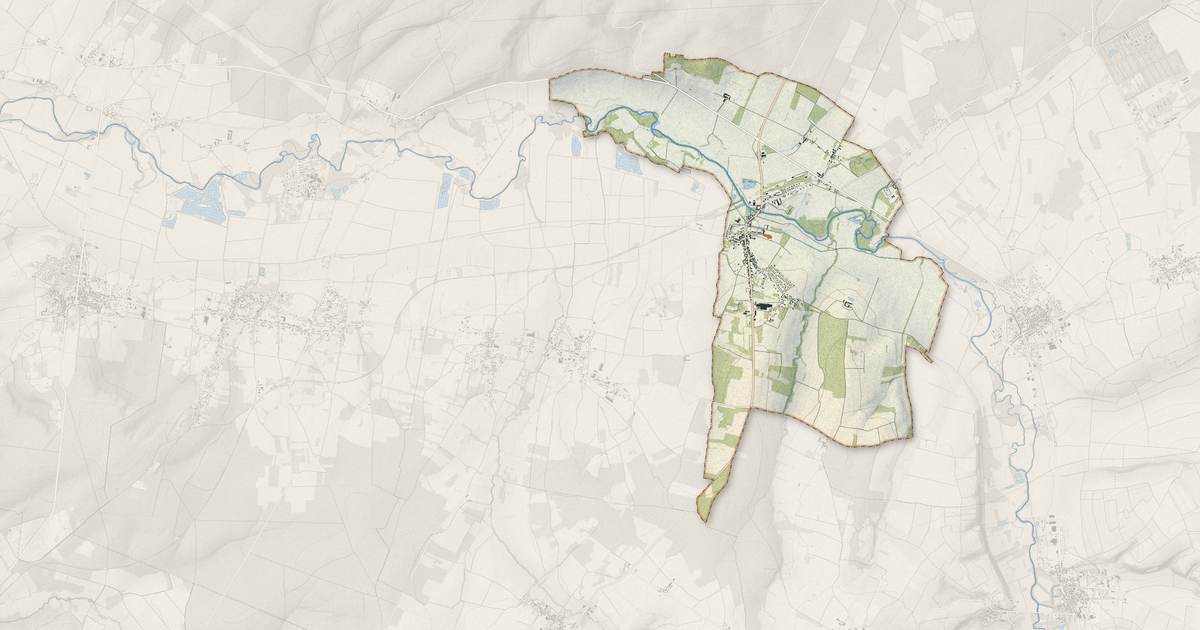 Portrait cartographique de Pontigny : relief, eau, forêts, bâti et voies, calculés à partir des données de l'IGN